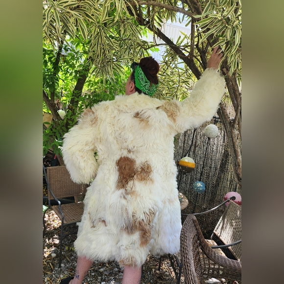 Vintage Mongolian Curly Lamb Fur Coat. - Picture 2 of 9